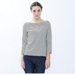 Uniqlo boat-necks striped tee